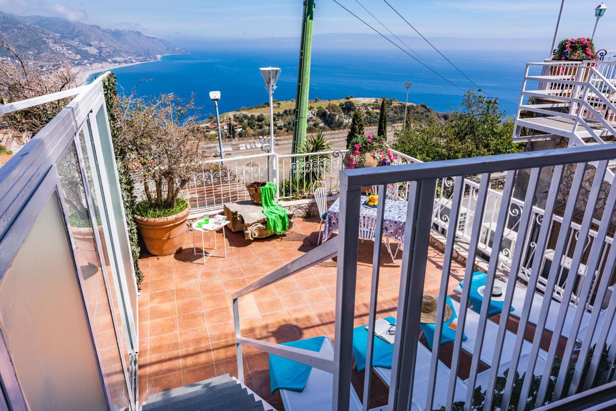 Dream View Suites Taormina Exterior foto